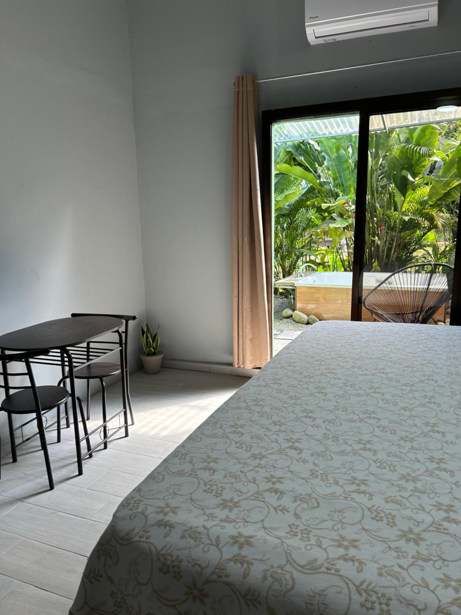 Iki Volcan Arenal With Jacuzzy Appartement